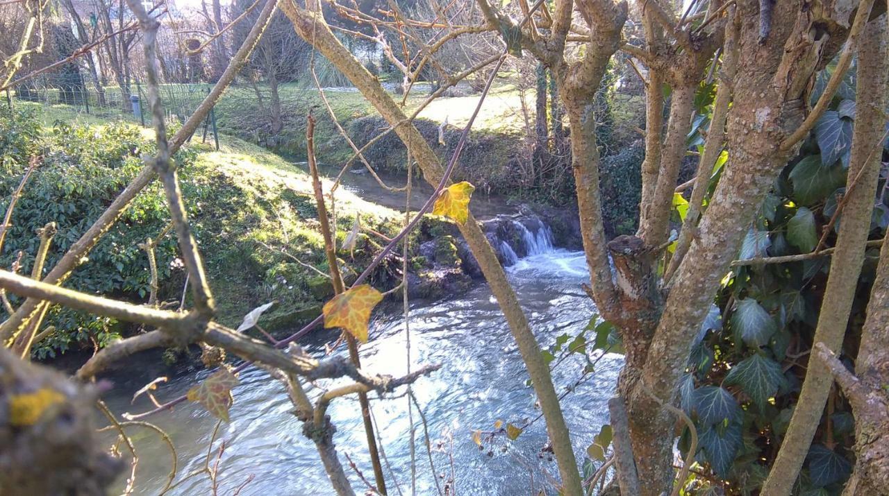 Le Moulin Aux Moines Bed & Breakfast Croissy-sur-Celle Eksteriør bilde